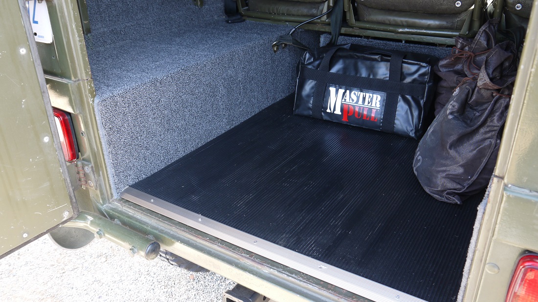PinzReal4x4s cargo.JPG