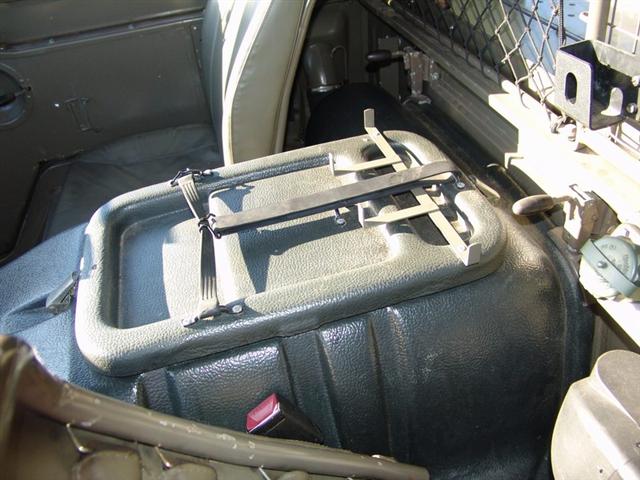 elbow_pokers (Small).jpg