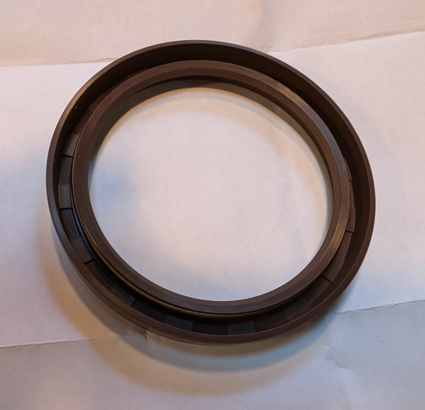 New rear main seal inside.jpg